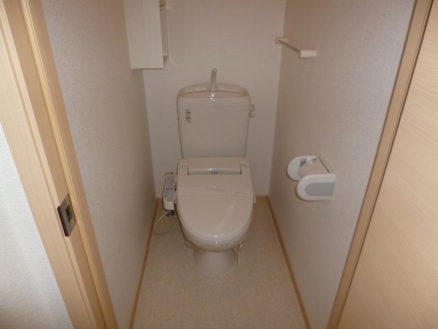 トイレ　シャワー付き暖房便座