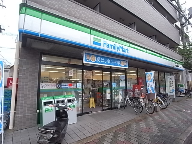 コンビニ　ファミリーマート大東野崎店（コンビニ）まで734m
