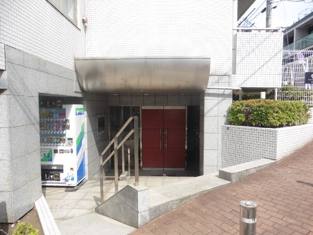 エントランス　エントランス
