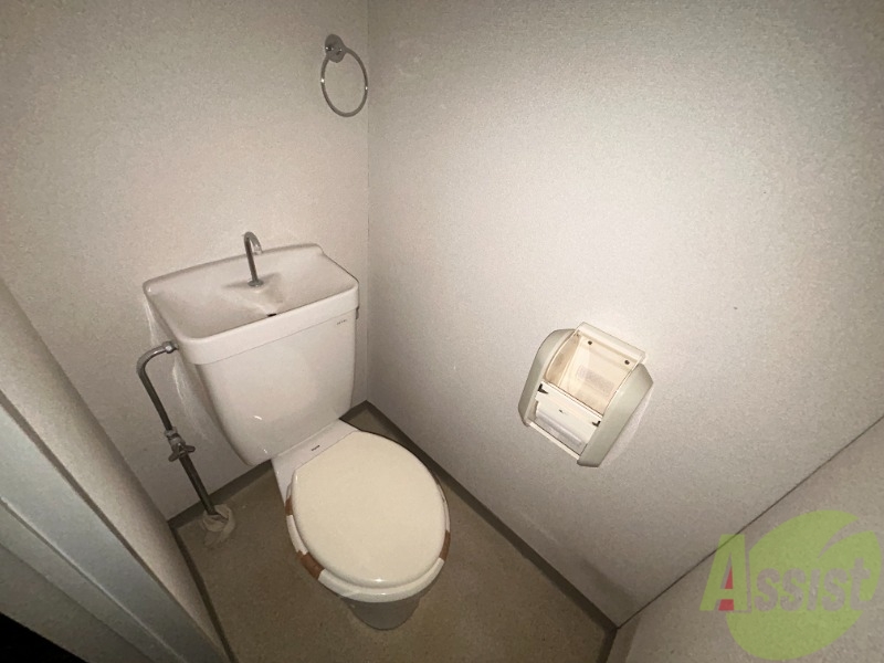 トイレ　トイレは清潔感があり安心して使用できそうです。