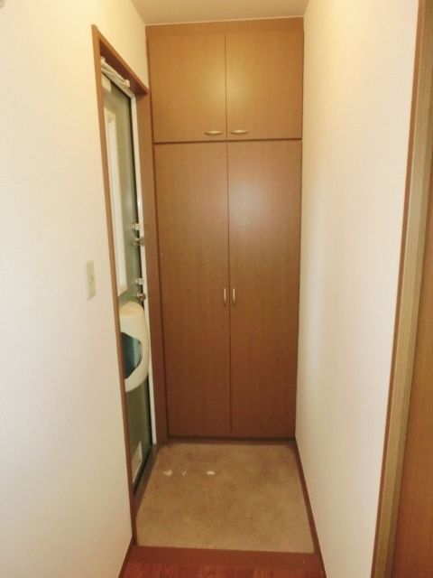 玄関　シューズボックス付き玄関