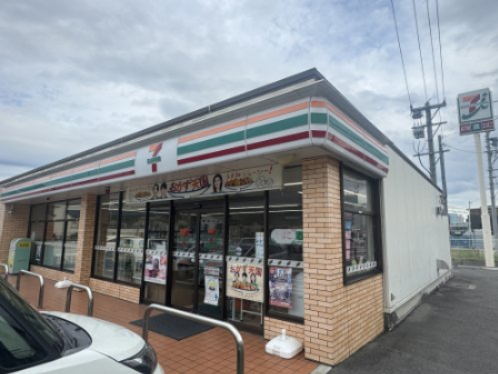 コンビニ　セブンイレブン豊田鴻ノ巣町店（コンビニ）まで313m