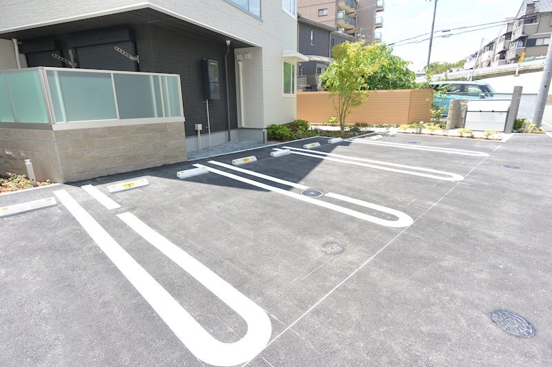 駐車場　駐車場