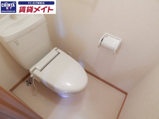 トイレ　別部屋反転画像参考