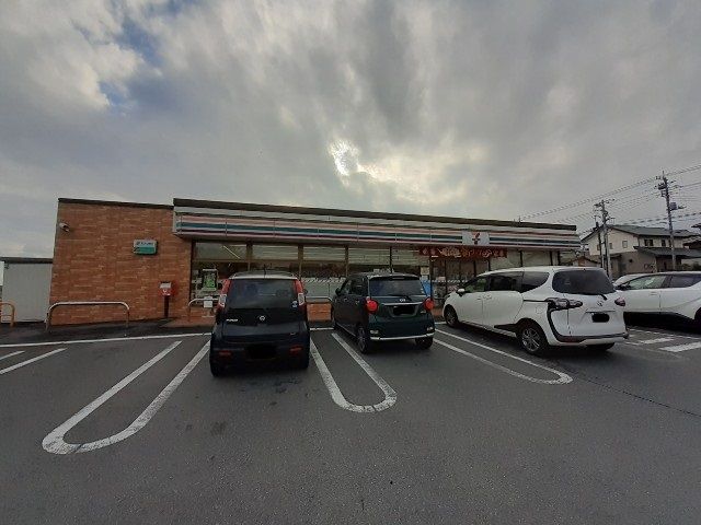 コンビニ　セブンイレブン吉岡上野田店（コンビニ）まで160m
