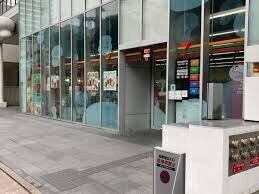 コンビニ　セブンイレブン横浜ポートサイドプレイス店（コンビニ）まで240m