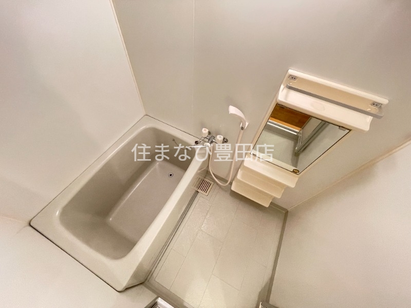 バス・シャワールーム　同型別部屋写真