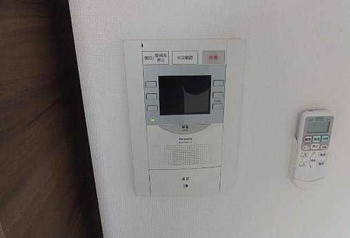 セキュリティ　モニター付きインターホンです