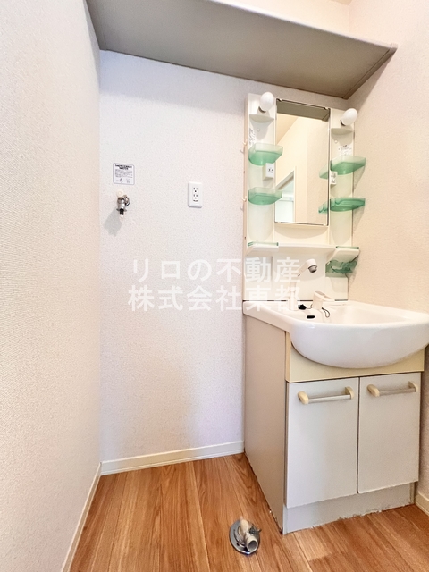 その他　洗濯機置き場は室内にあります。