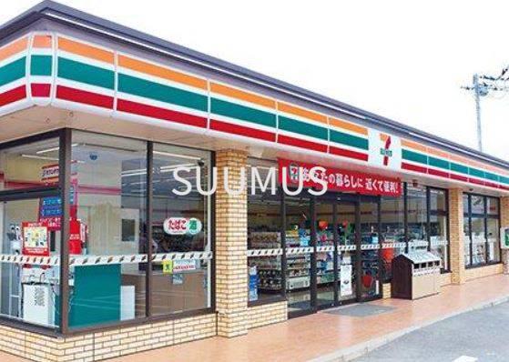 コンビニ　セブンイレブン 渋谷笹塚駅北店（コンビニ）まで683m