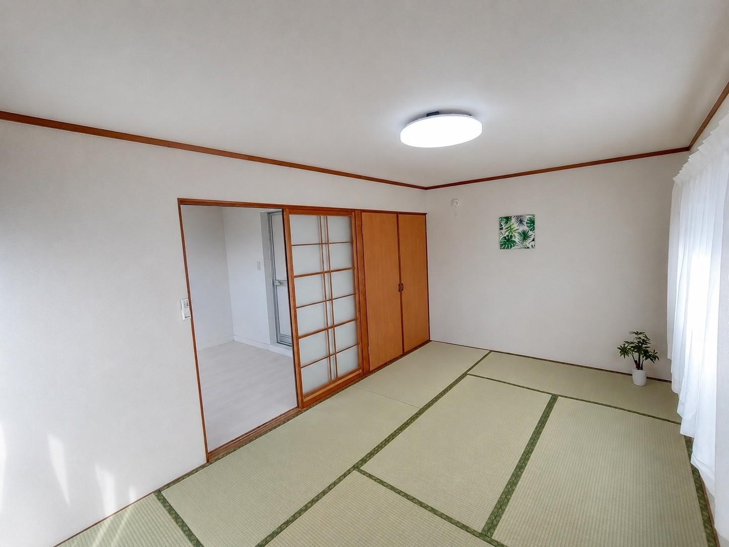 収納　新品の畳で快適生活、収納もばっちりできる