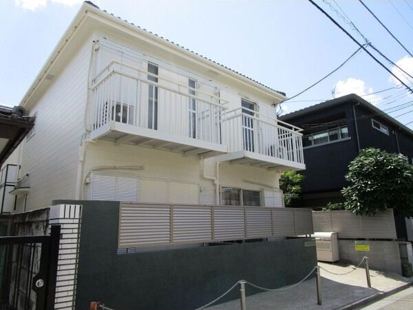 建物外観　お電話でお問い合わせを頂くとスムーズです♪