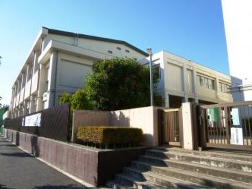中学校　北沢中学校（中学校）まで576m