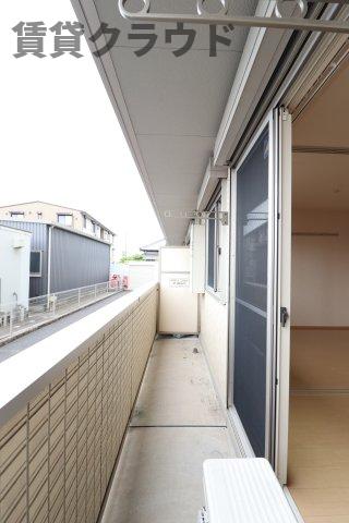 バルコニー　陽当たり良好なバルコニーです