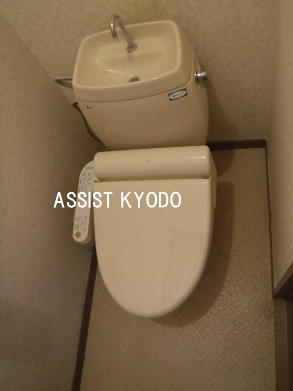 トイレ　※別号室・同間取りの参考写真です