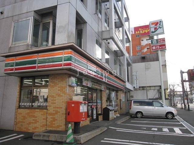 コンビニ　セブンイレブン北35条店（コンビニ）まで260m