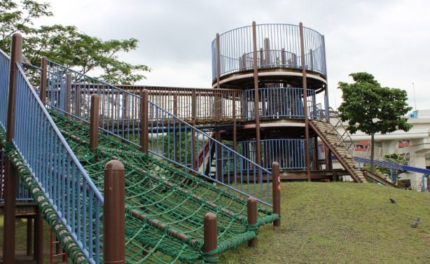 公園　蒔田公園（公園）まで299m