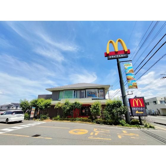 飲食店　マクドナルド１８号長野店（飲食店）まで506m