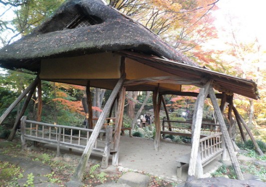 公園　つつじ茶屋（公園）まで1332m