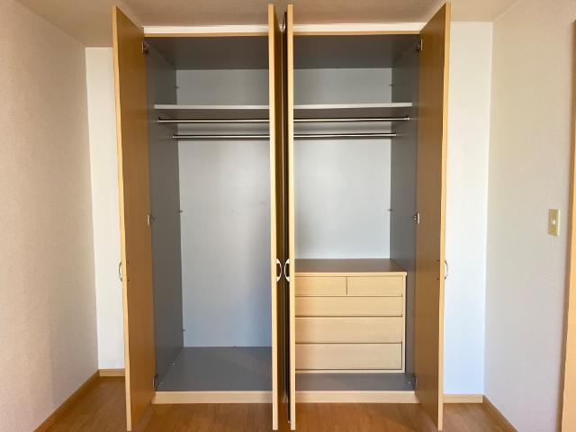 収納　クローゼット