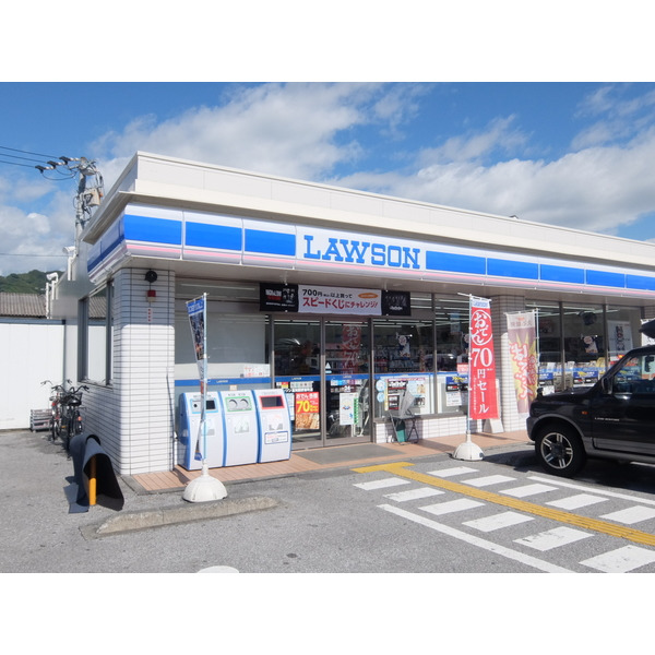 コンビニ　ローソン高知薊野東町店（コンビニ）まで475m