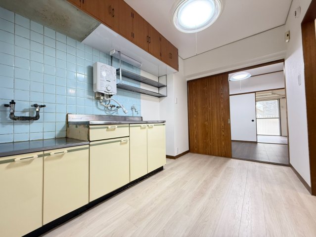 居室・リビング　小松マンション