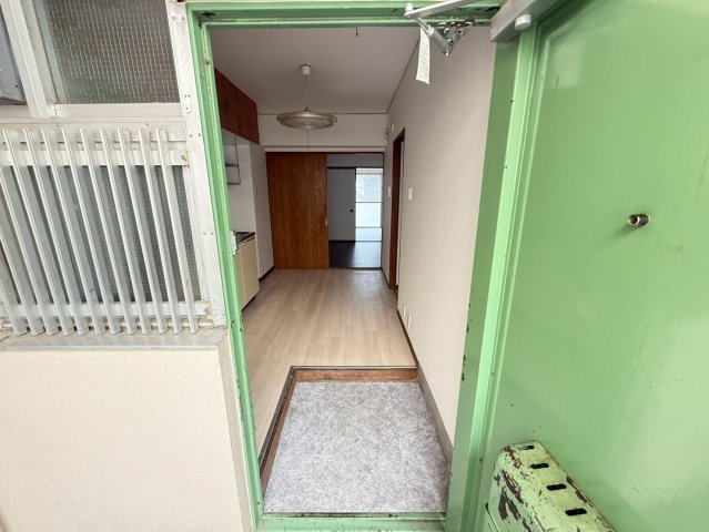 玄関　小松マンション
