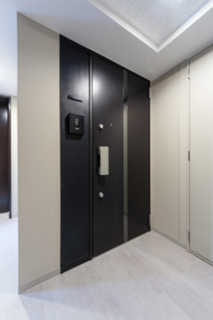 玄関　※写真は同タイプ住戸です。