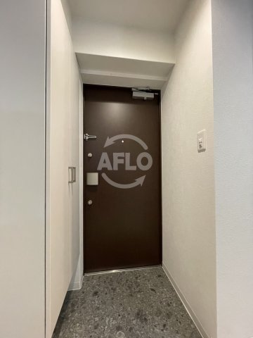 玄関　ワールドアイ京町堀　玄関
