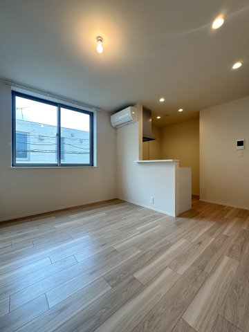 居室・リビング　別タイプのお部屋の写真です