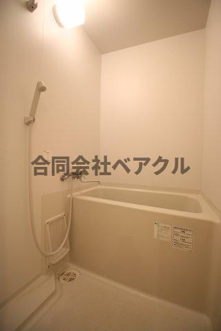 バス・シャワールーム　ゆったり過ごせるお風呂です