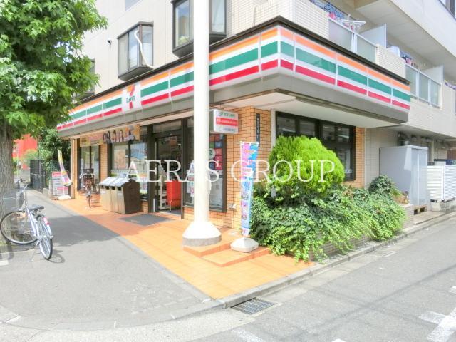 コンビニ　セブンイレブン北区神谷三丁目店（コンビニ）まで378m