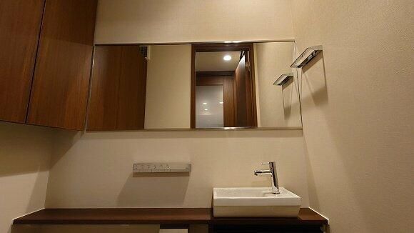 洗面設備　コンパクトで使いやすい洗面所