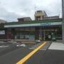 コンビニ　ファミリーマート東田辺三丁目店（コンビニ）まで243m