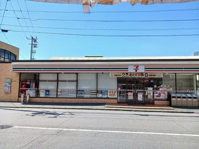 コンビニ　セブンイレブン周南築港町店（コンビニ）まで170m