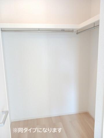 収納　※同タイプ部屋の写真です。