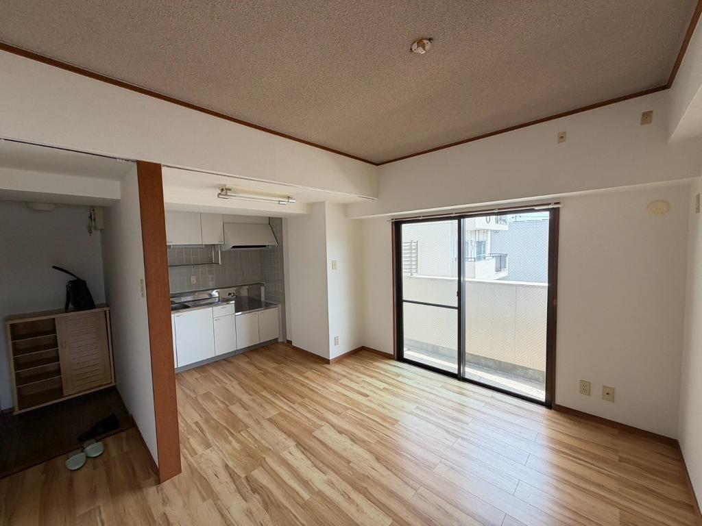 居室・リビング　末広マンション301