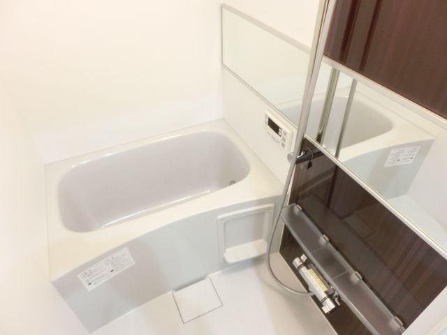 バス・シャワールーム　キレイなバスルーム！
