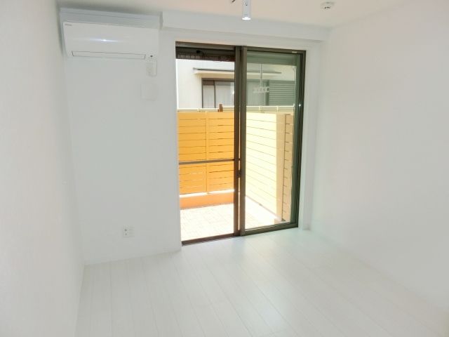 その他部屋・スペース　明るいお部屋は気分も明るくなります！