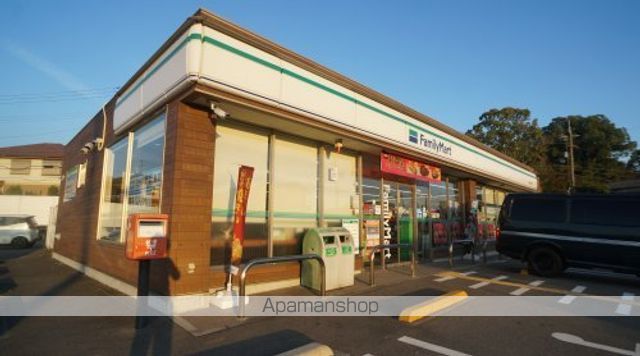 コンビニ　ファミリーマート　奈良白毫寺店（コンビニ）まで757m