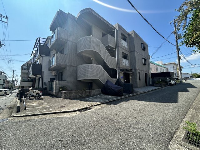 建物外観　外はこのようになっています