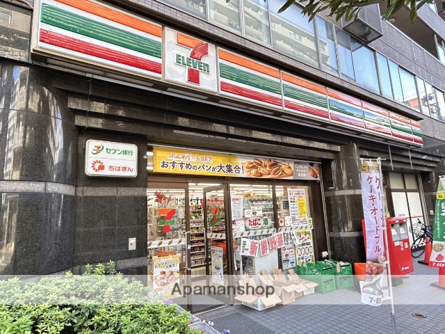 コンビニ　セブンイレブン（コンビニ）まで198m