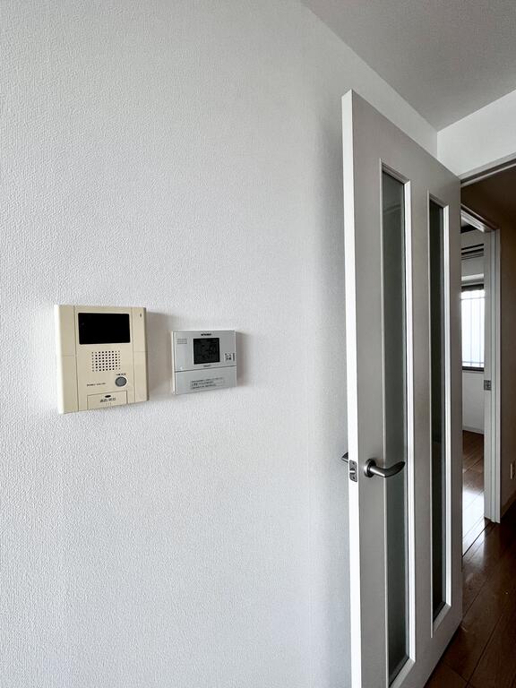 セキュリティ　※写真は同じマンションの違う部屋のものになります。