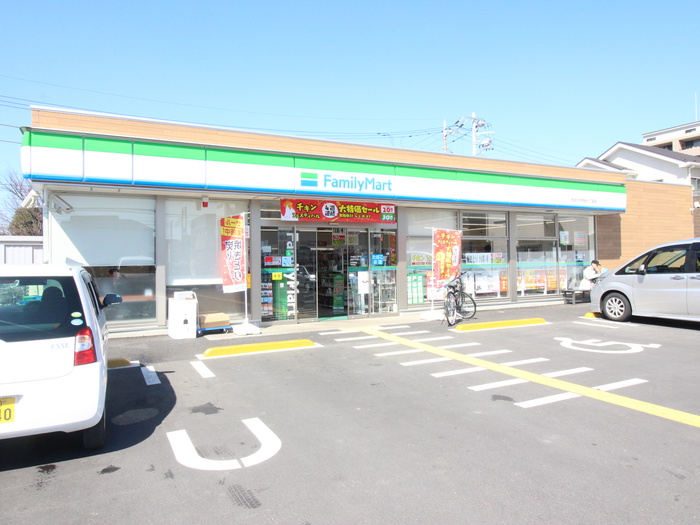 コンビニ　ファミリーマート（コンビニ）まで436m