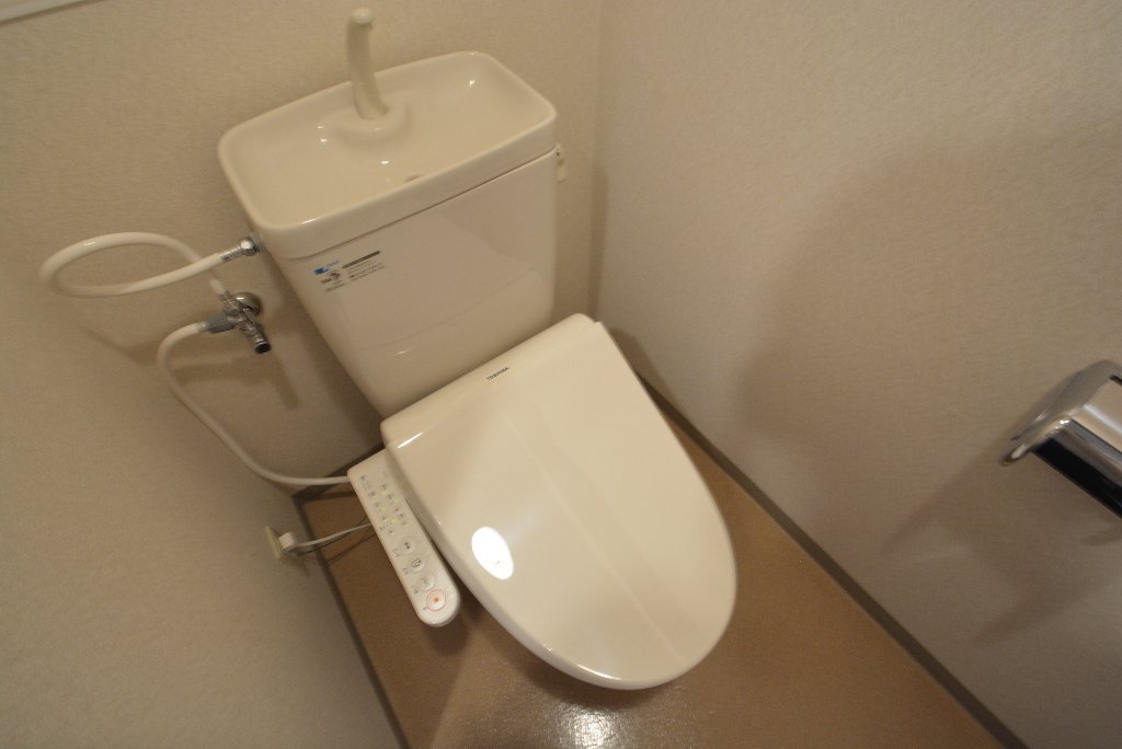 トイレ　シャワー付トイレ