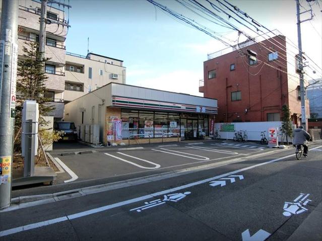 コンビニ　セブンイレブン大田区蒲田１丁目北店（コンビニ）まで110m