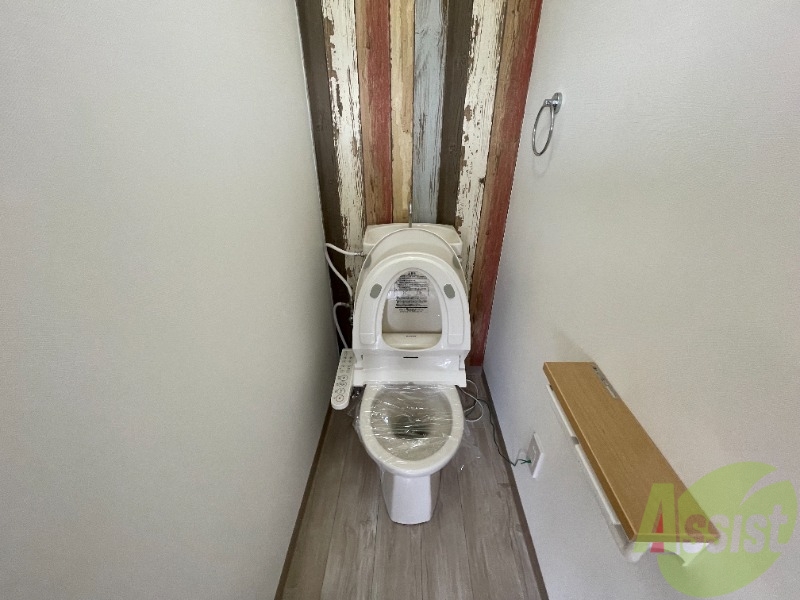 トイレ　こちらはトイレです。清潔感があり、安心して使用できます。