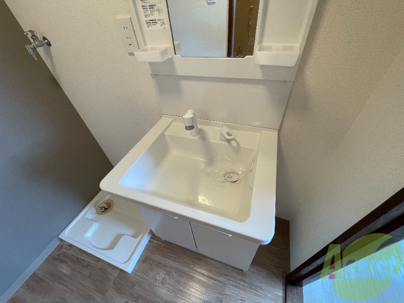 洗面設備　洗面台はこちら。朝の身支度はここでばっちり。