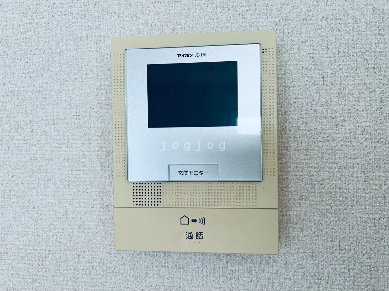 セキュリティ　モニター付きインターホンで来客確認も安心です！