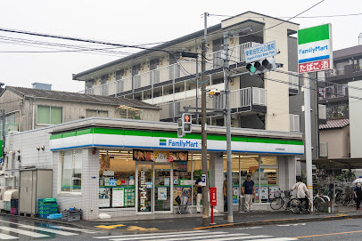 コンビニ　ファミリーマート大田東糀谷店（コンビニ）まで245m
